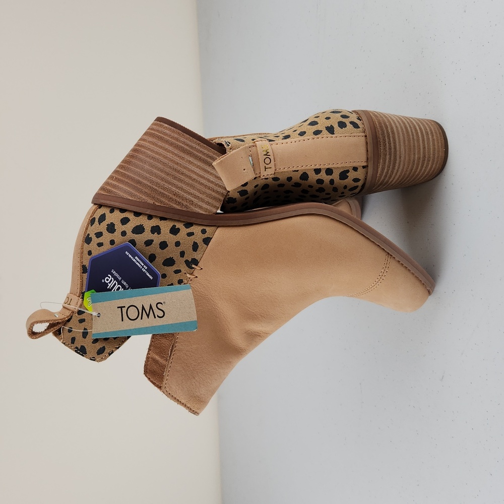 TOMS Women's Everly Cutout Fashion Boots - Picture 4 of 8